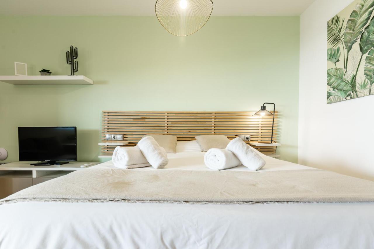 Teatro Suites Malaga City Flat Екстериор снимка
