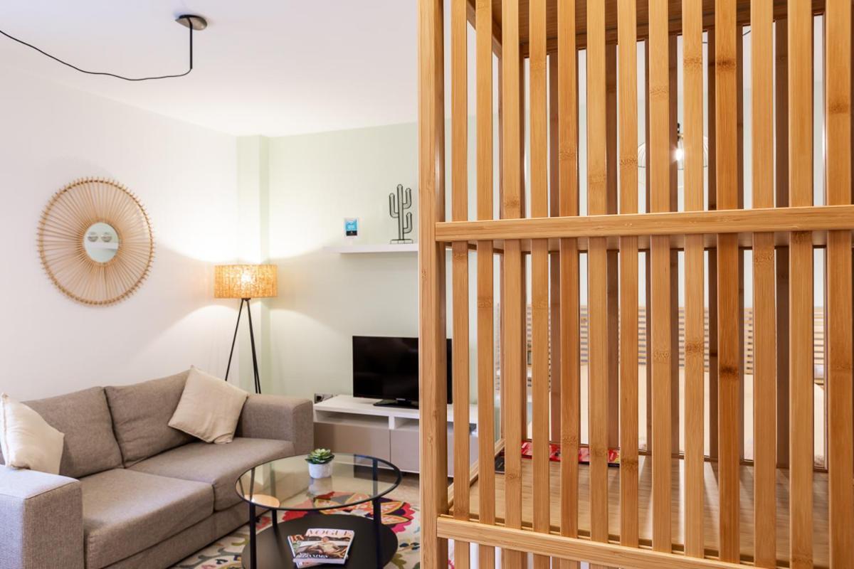 Teatro Suites Malaga City Flat Екстериор снимка