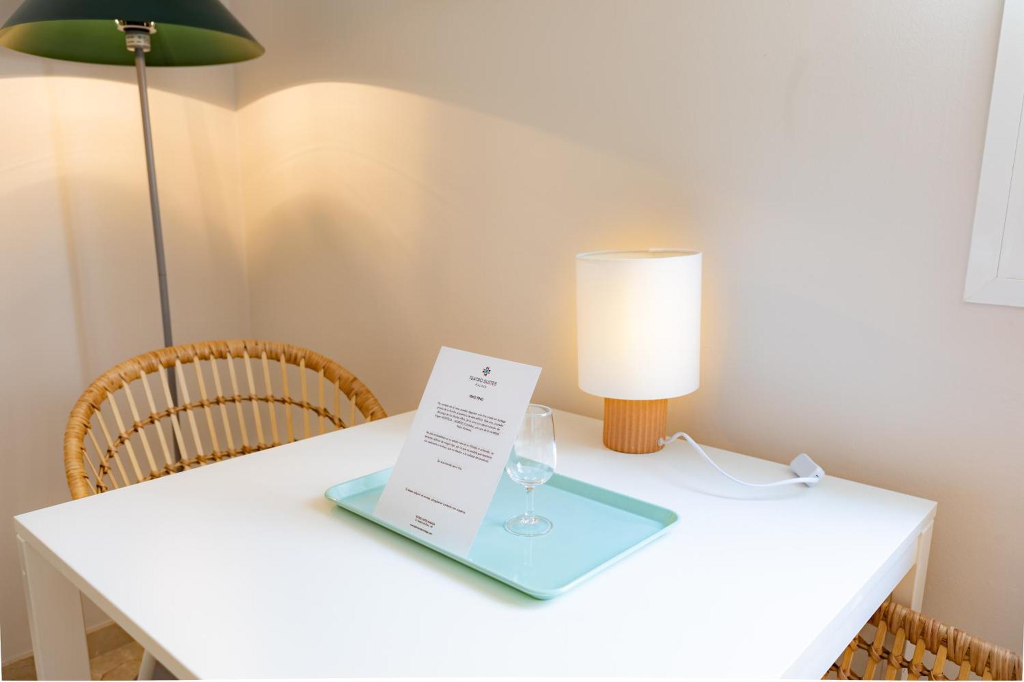 Teatro Suites Malaga City Flat Екстериор снимка