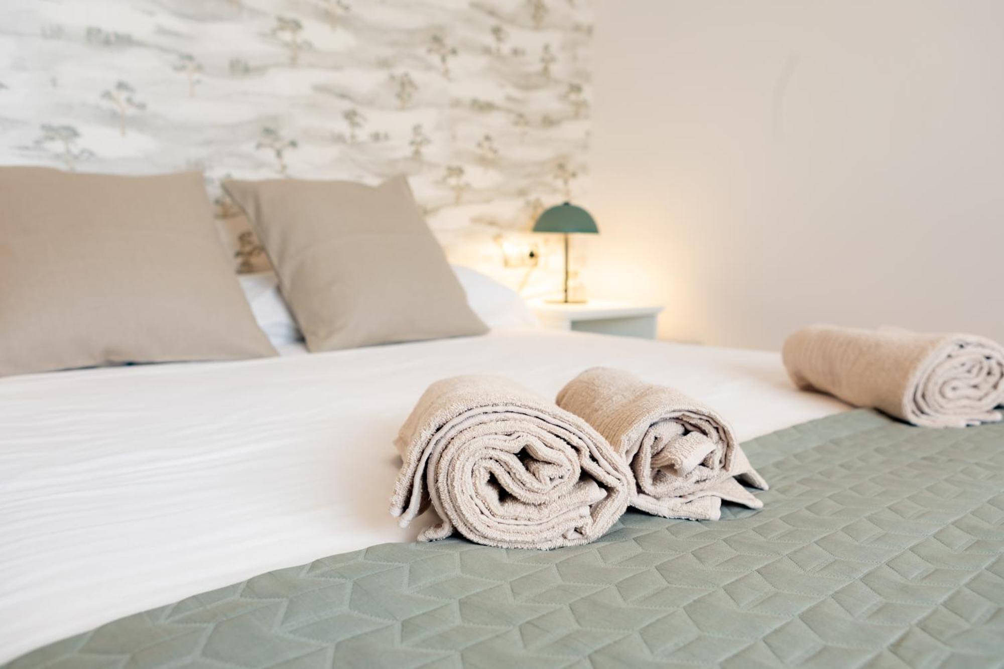 Teatro Suites Malaga City Flat Екстериор снимка