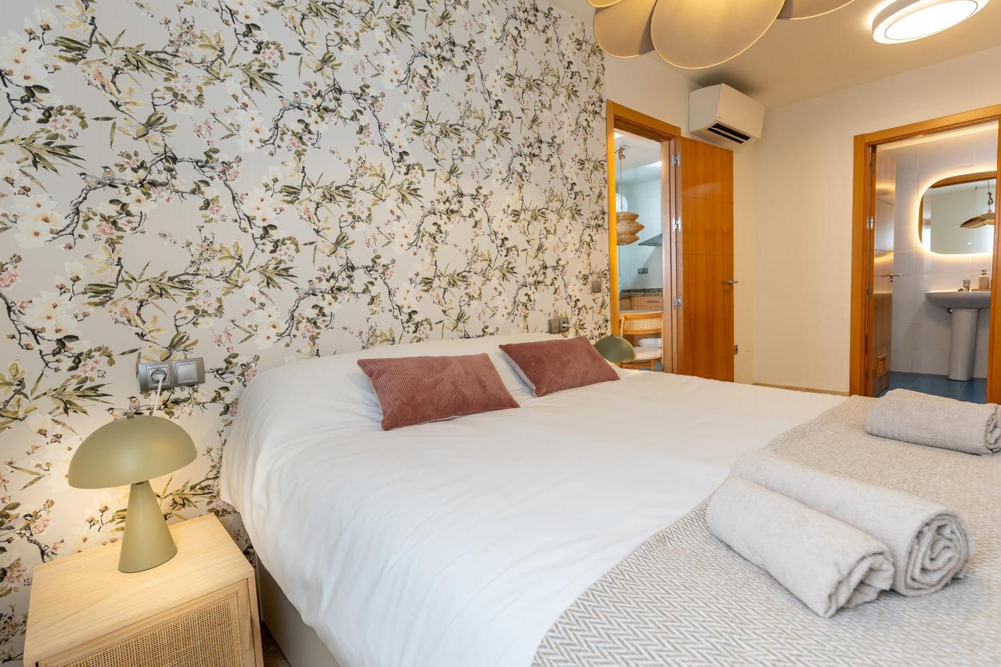 Teatro Suites Malaga City Flat Екстериор снимка