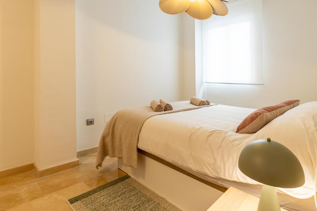 Teatro Suites Malaga City Flat Екстериор снимка